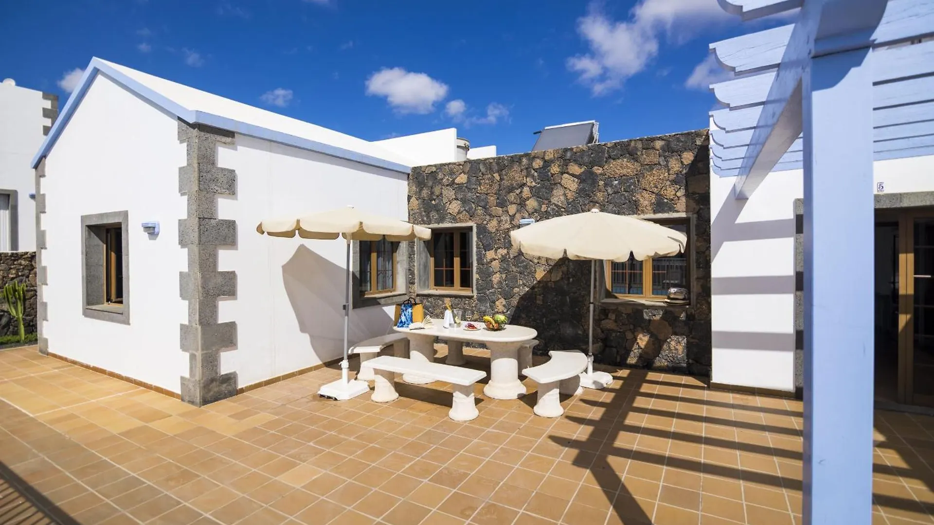 Villas & Apartamentos Tao Mazo Lajares